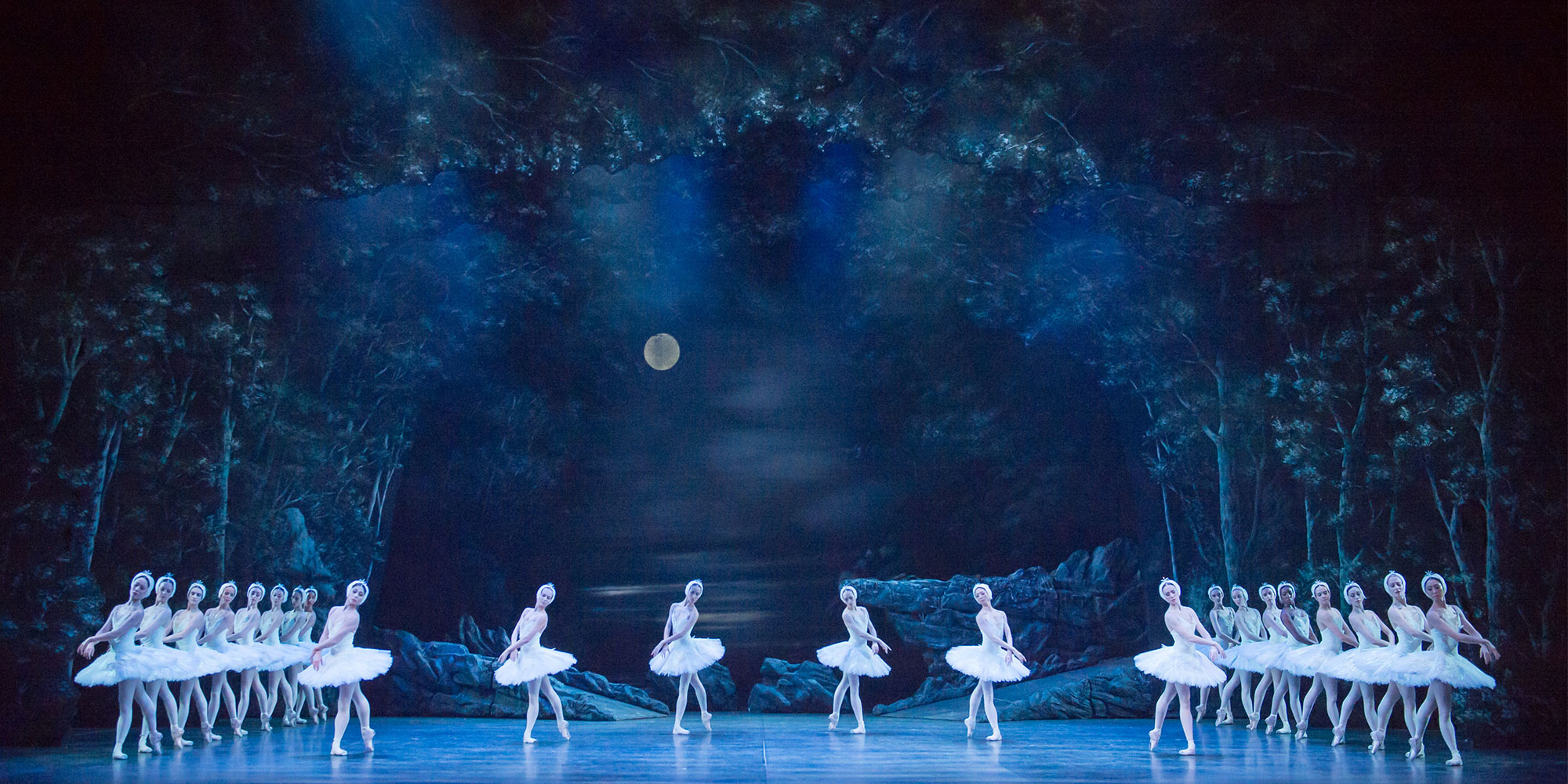 Crítica de “El lago de los cisnes” de la ENB: “Un tesoro para el corazón”