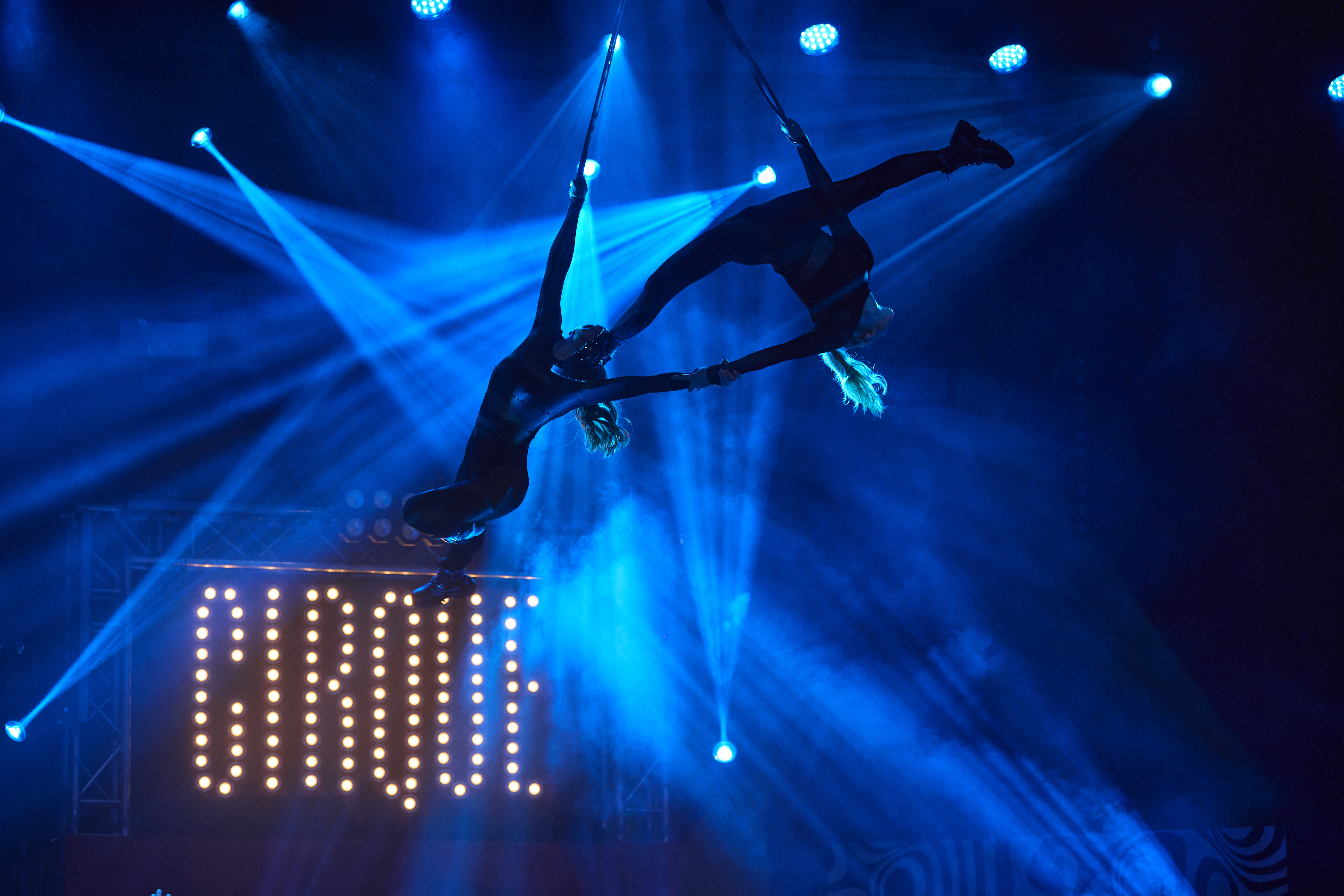 Review of ‘Cirque’: “The Greatest Showmanship”