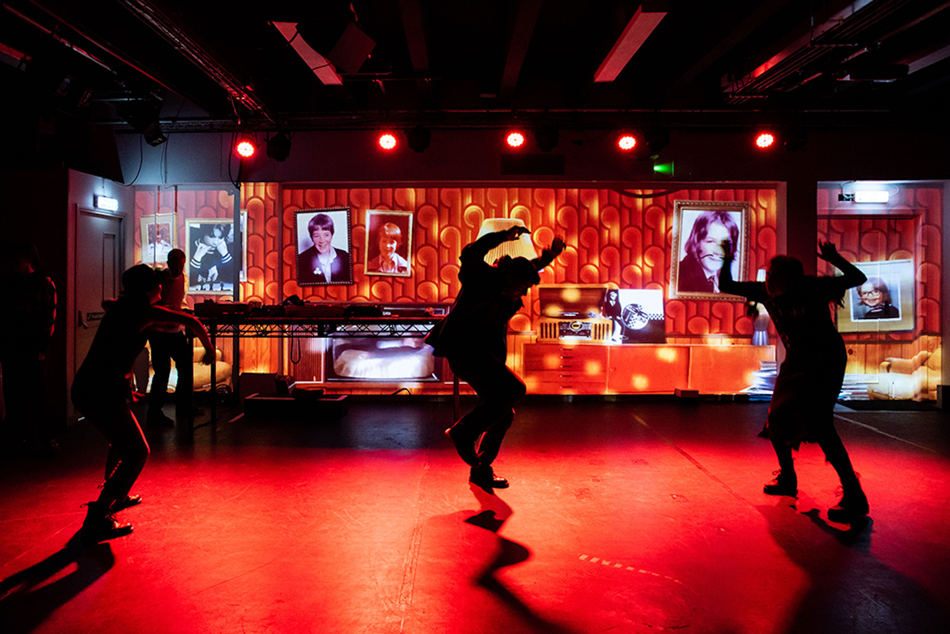 Review of ‘Club Life’: “Let’s do the time warp again!”