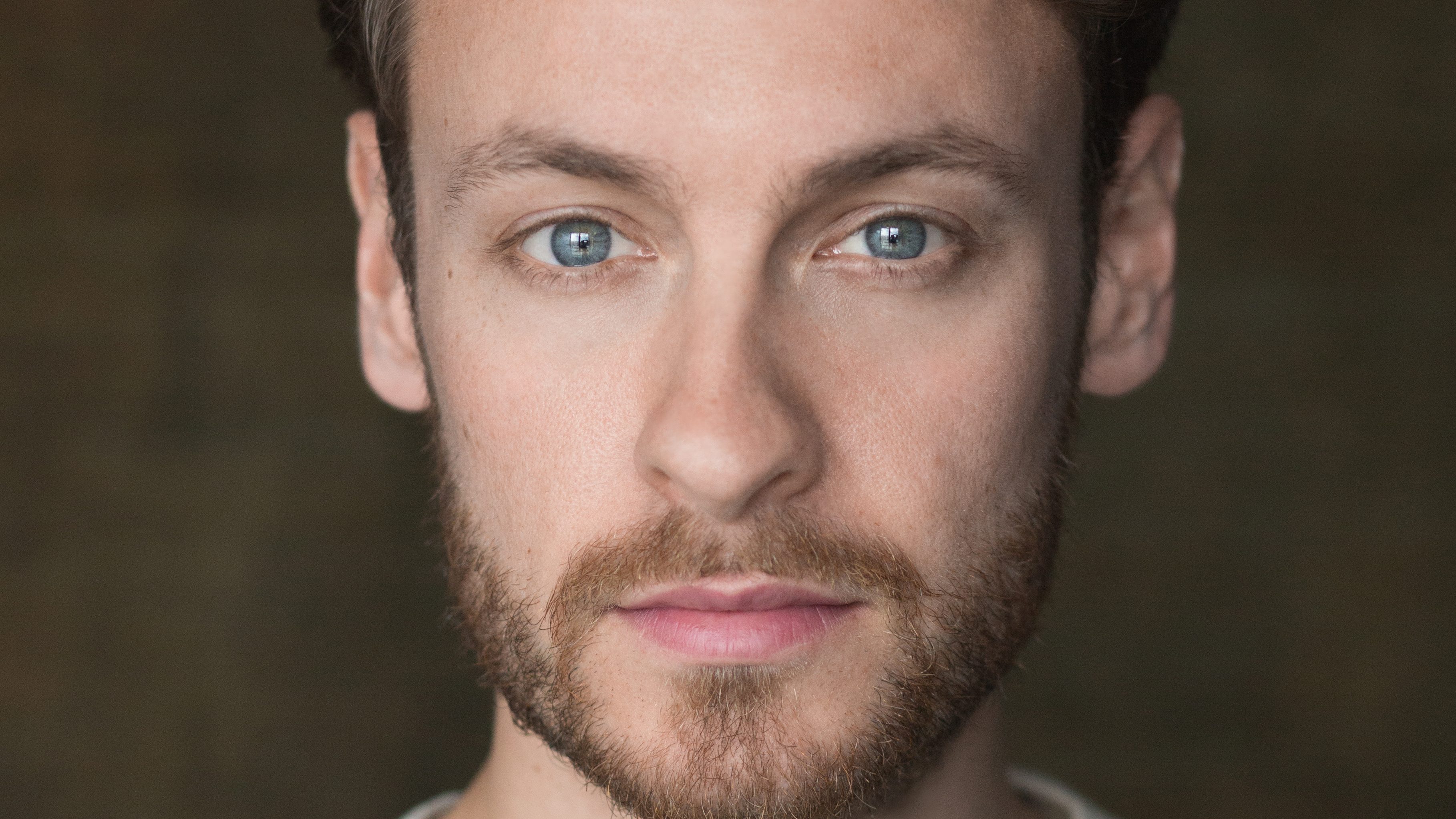 Lead actor Jack Hardwick talks West End production of ‘The Play That Goes Wrong’: “Mischief just seems to have the magic formula”