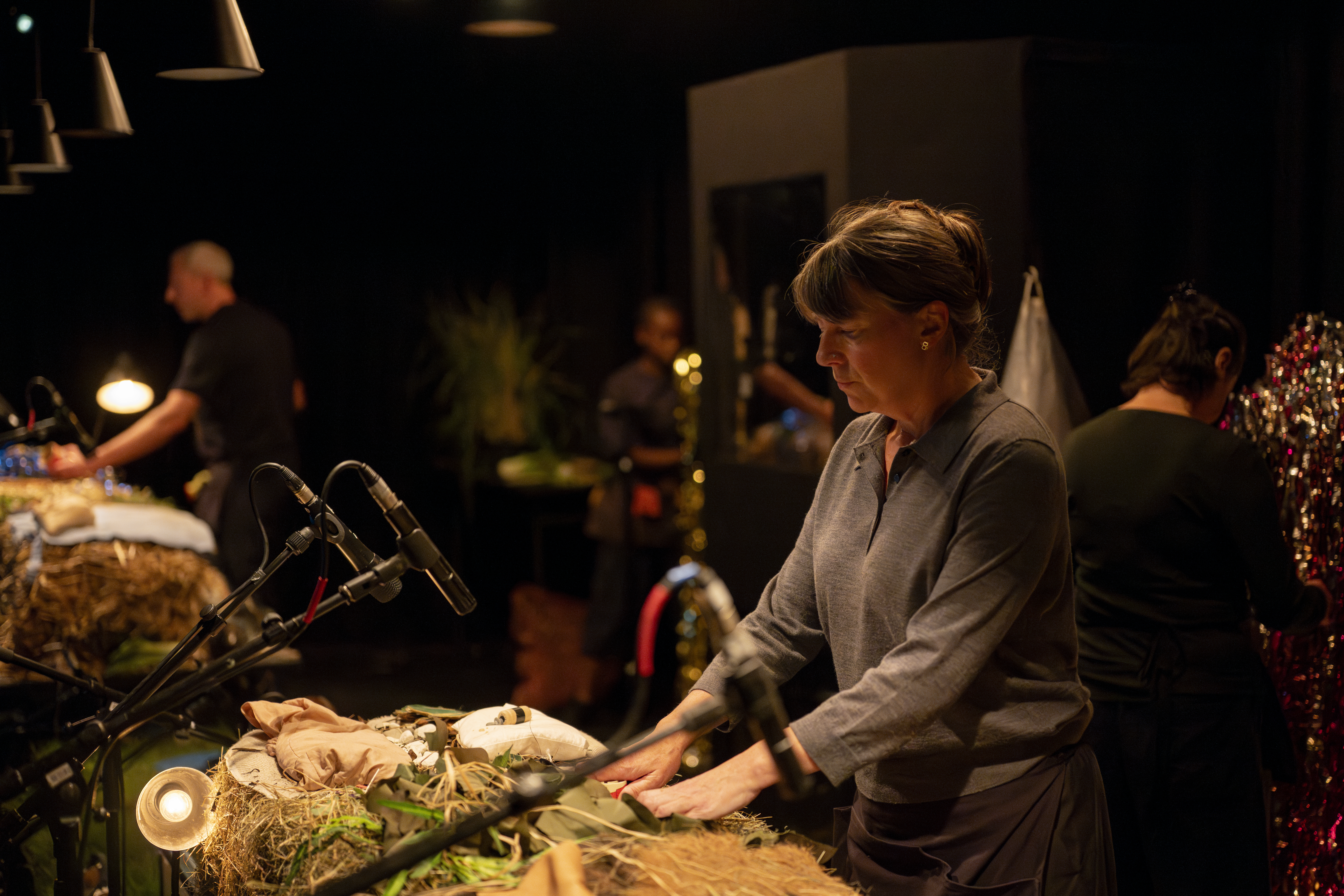 Review of ‘Cow | Deer’: “ASMR staging puts audiences in a state of foley à deux”