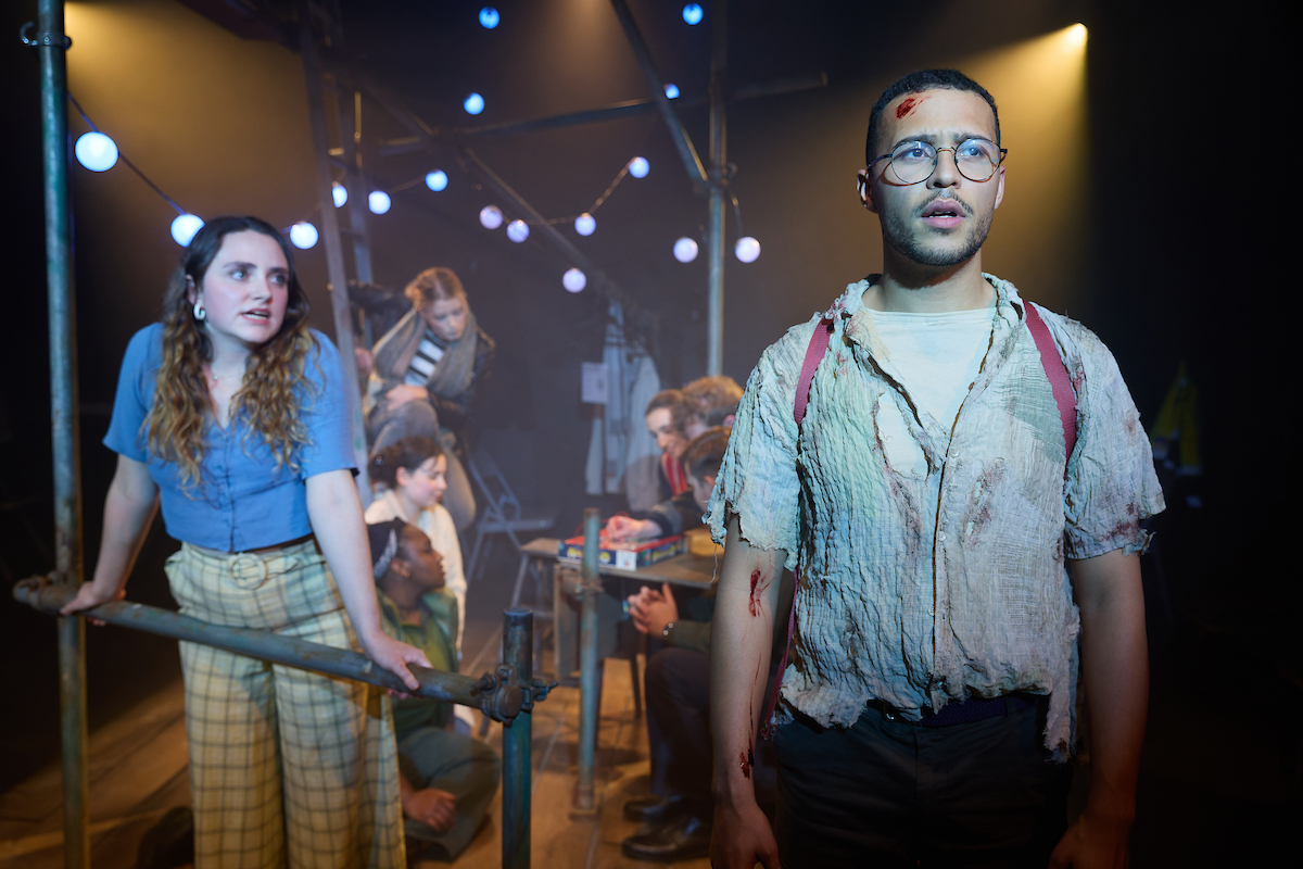 Review of ‘Drifting’: “Quest for the meaning of life forgets the meaning of fiction”