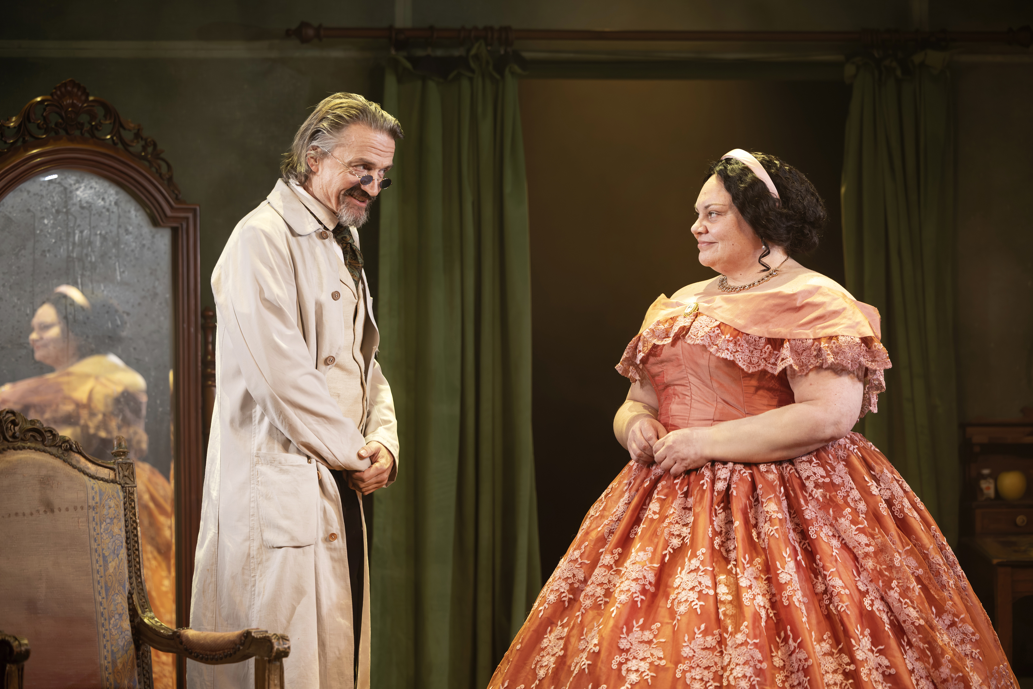 Review of ‘Mrs. President’: “Return of political play still ranks low in the polls”